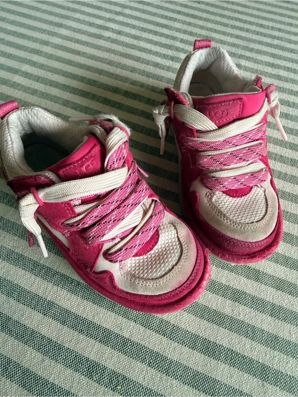 Girls UGG Pink Athletic Sneakers Size 11